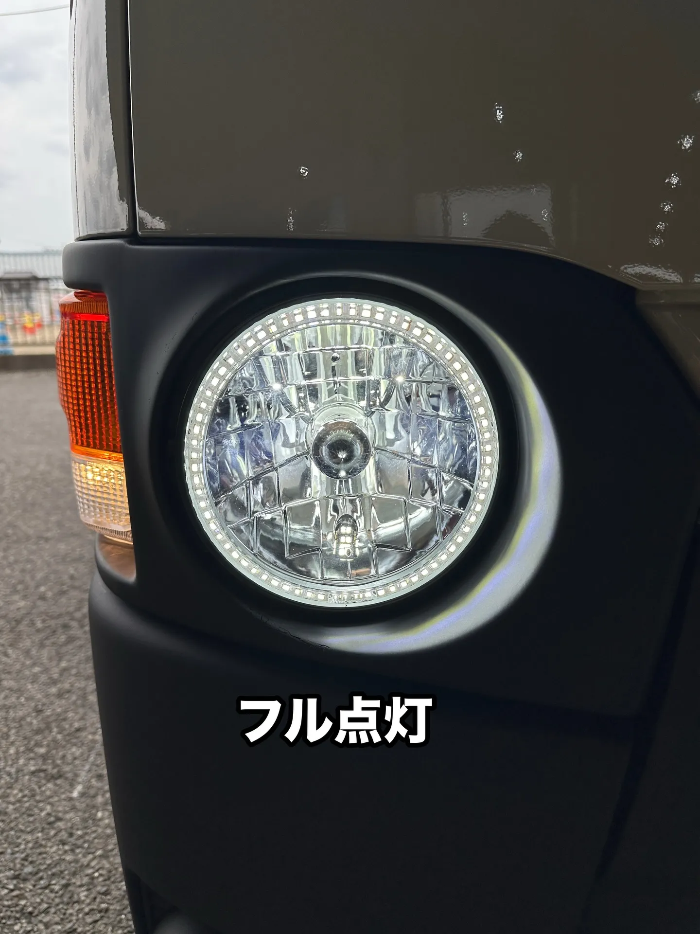 いつもと違った丸目ヘッドライトです❗️ 