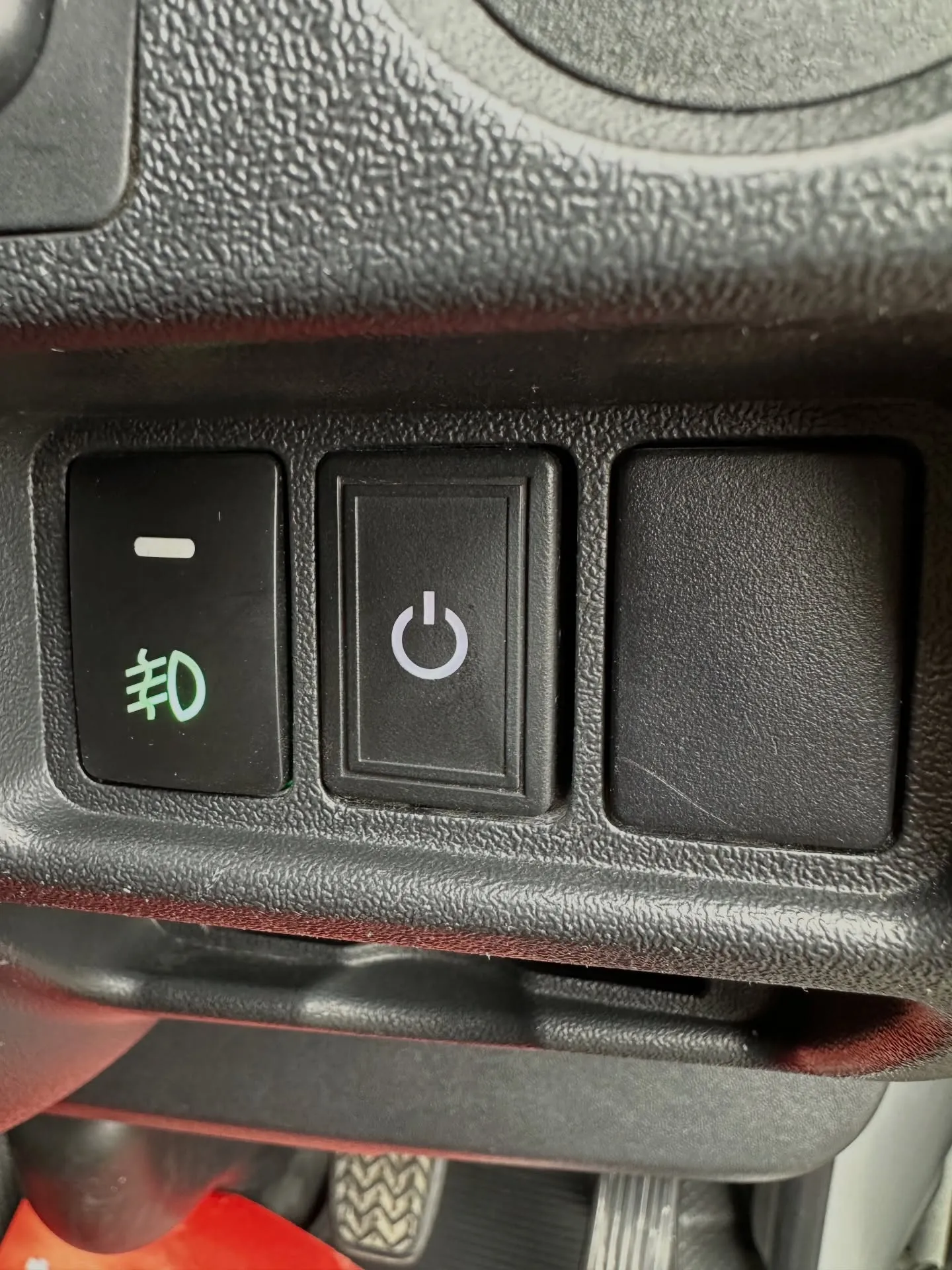 いつもと違った丸目ヘッドライトです❗️ 